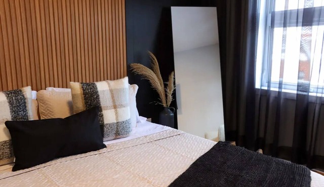 Luxury Artist Condo In Pointe-Sainte-Charles