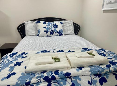 Luxury Basement-Private Bdr & Bathroom with free parking In Toronto