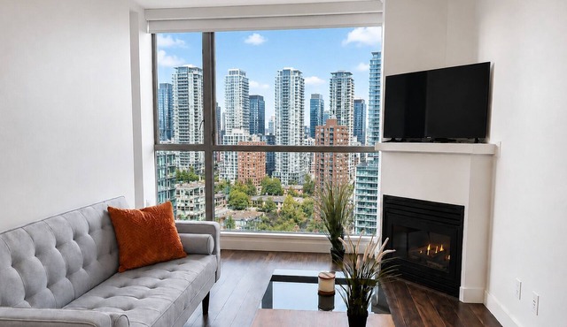 Luxury Condo Downtown Vancouver Near BC Place (Major international sporting event Stadium)