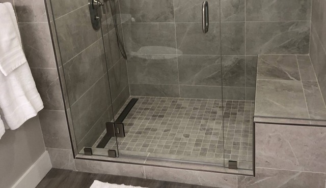 Luxury furnished view condo