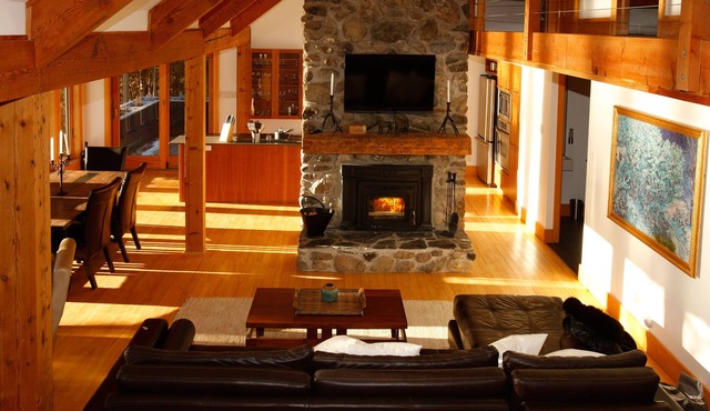 Luxury Private Property Directly On The Lake with small beach and wharf