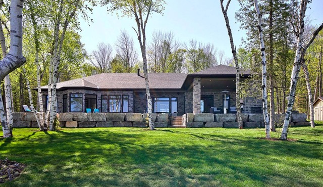 Luxury resort like cottage on southern Georgian Bay