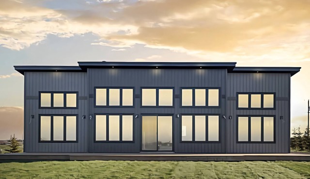 Luxury Riverfront Home with Hot Tub, Paddleboard Access & Pet-Friendly Stay