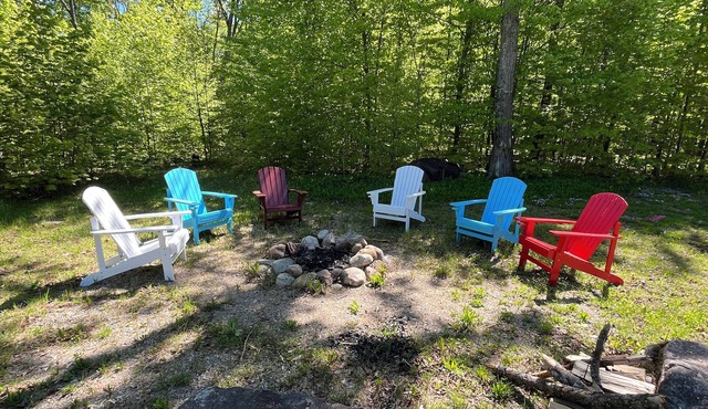 Madawaska Wilderness Estate | 6-Building Sleep 30+
