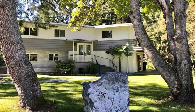 Madrona Getaway