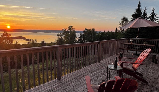Magnificent location with views of Bras d'Or Lake - Exclusive vacation home with 75 sqm