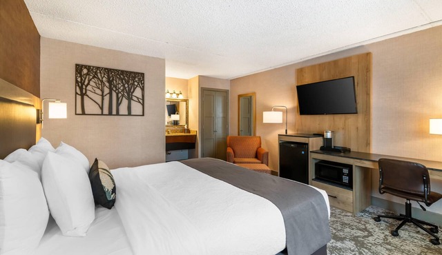 Maine Evergreen Hotel, an Ascend Collection Hotel in Augusta