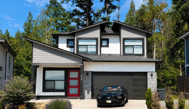 Majestic Home In Victoria