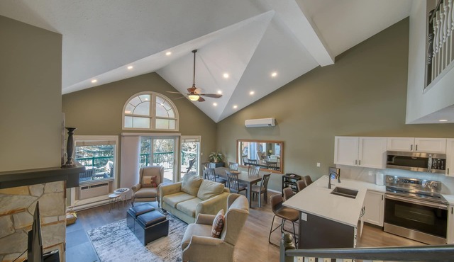 Marble Canyon 4 bedroom townhome: Unit 403P1 *pet friendly
