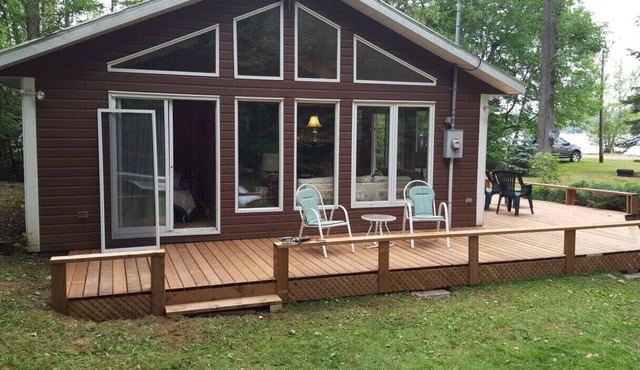Marble Lake Cottage near Cloyne, Ontario