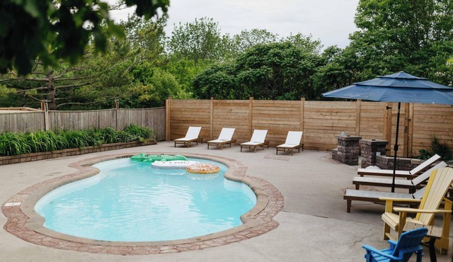 Marina and Main - In Ground Pool and Games Room