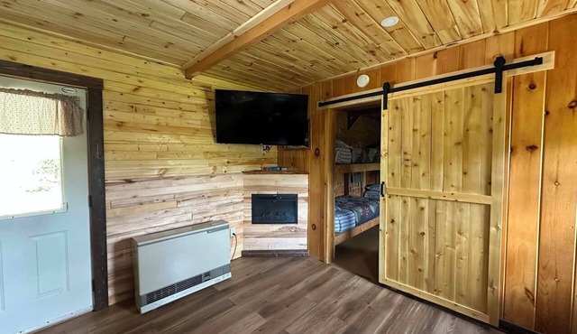 Marvelous 2-bedroom cabin with AC in Fort Kent- Trail Side-Kitchen in Fort Kent