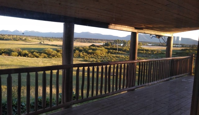 Meadow Lake Guest Ranch - Osprey Suite - Lakeview House