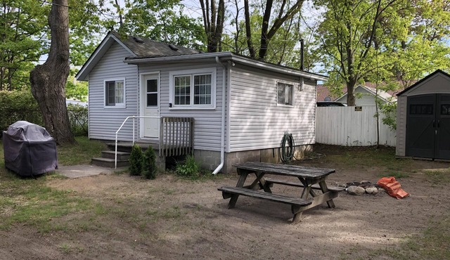 Medium Cottage, 2 min Walk to Beach, BCC #3