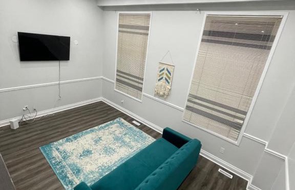 Mo's Place