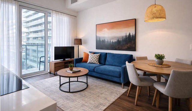Modern 2BR City Base Near CN Tower