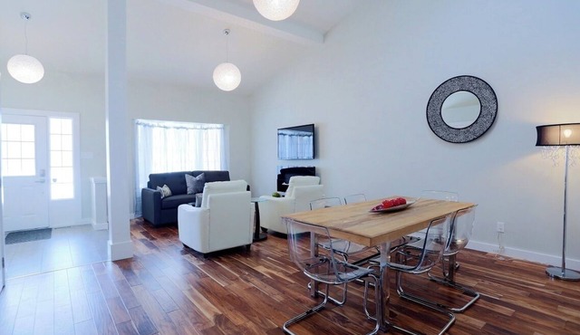 Modern 4 Bedroom Bungalow Townhouse Condo