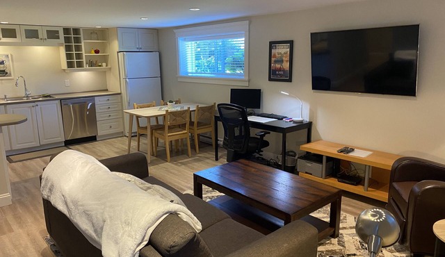 Modern and Private 1 Bedroom Suite.