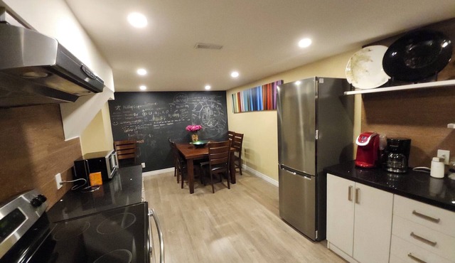 Modern apartment Richmond Hill Toronto. in Richmond Hill