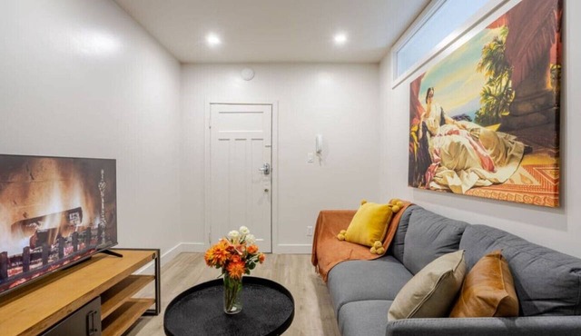 Modern Apartment in Montréal