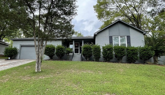 Modern & Comfortable Southern Charmer in Augusta
