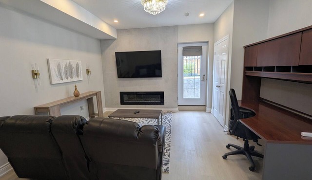 Modern Designer Suite — Minutes to Thermëa Spa & Highways 407, 401 and GO