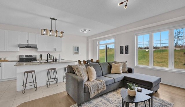 Modern Nest - 4 BR House, 5 Beds, 2.5 Baths, 3 Park