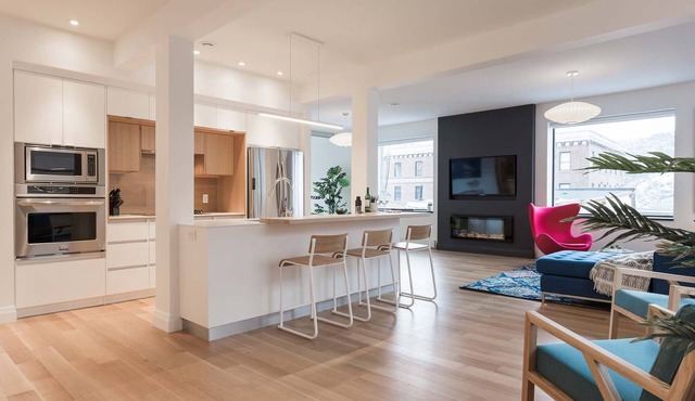 Modern Suite steps from the Atlantic Ocean