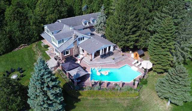 Modern Waterfront Cottage With Heated Pool by 1000 Islands!