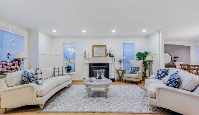 MONTHLY FURNISHED RENTAL & LUXURY HOUSE - 4 BED & 4.5 BATH & HOME THEATRE