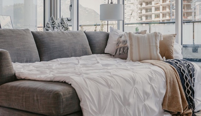 Monthly Furnished Rental ✰ 2BR+OFFICE & MASSIVE PATIO ✰