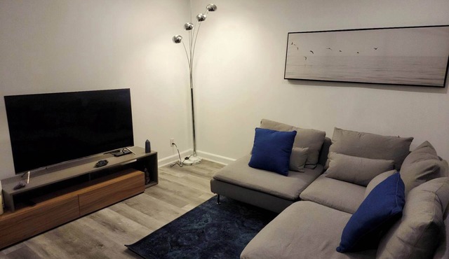 Montreal Rental 4 BRs/2.5 Bathrooms + Parking