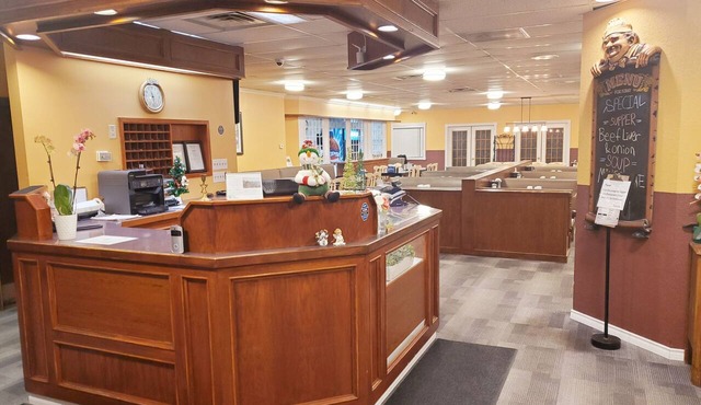 Moosomin Country Squire Inn