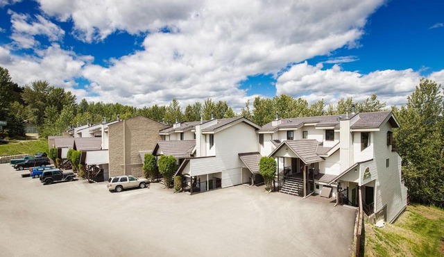Mountain Edge Resort Inn by StayIn