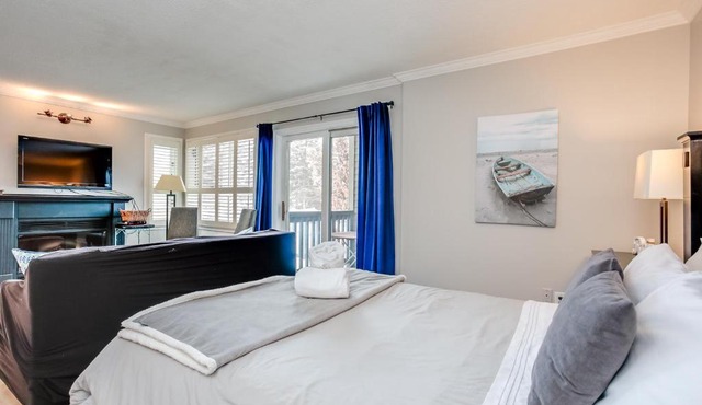 Mountainside Resort Condo at Blue