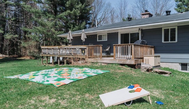 Muskoka House 4BDR BBQ 55"HDTV WIFI AC Sleep12