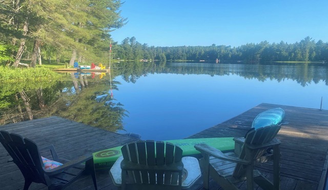 Muskoka Lakefront Cottage Retreat, All-Season, Sauna, Water Activities