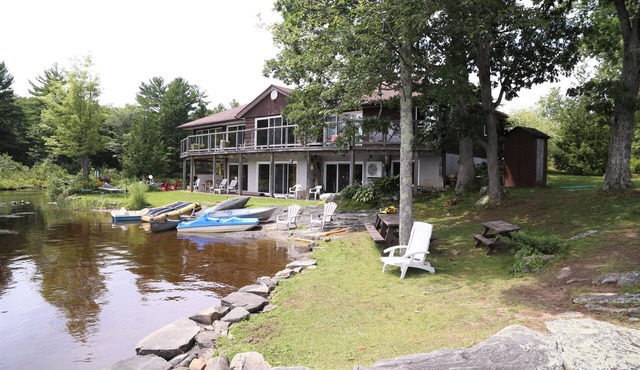 Muskoka - The Eagle's Nest