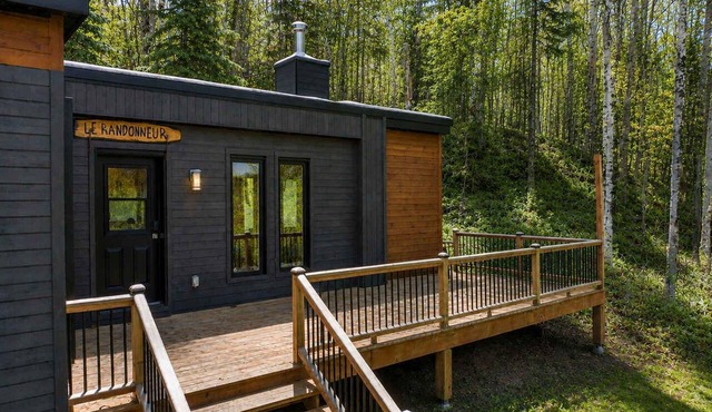 Nature Immersion & Lakeside | Le Randonneur