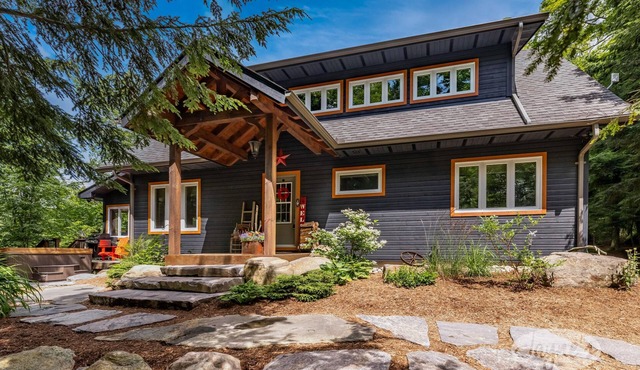 New Luxury! Family Perfect Getaway! Hot Tub! Sunset Views!