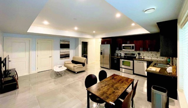 New Clean Entire Suite with Unbeatable Value.
