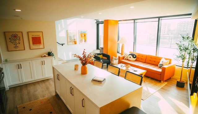*NEW* Cozy Downtown Halifax Loft *Free Parking*