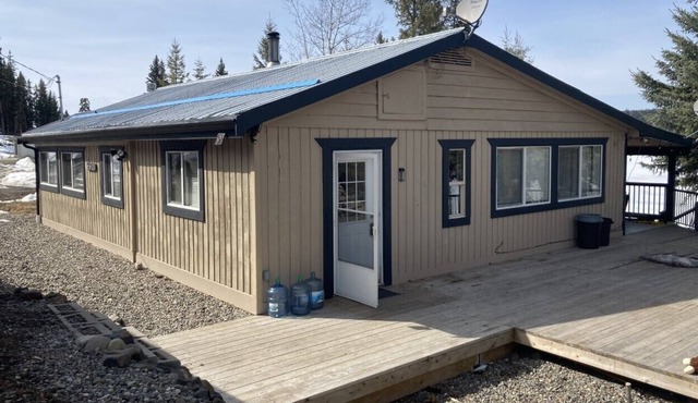 NEW!!! Fall/Winter Getaway on the shores of Horse Lake