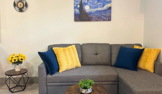New modern 1 bedroom suite with kitchen and laundry