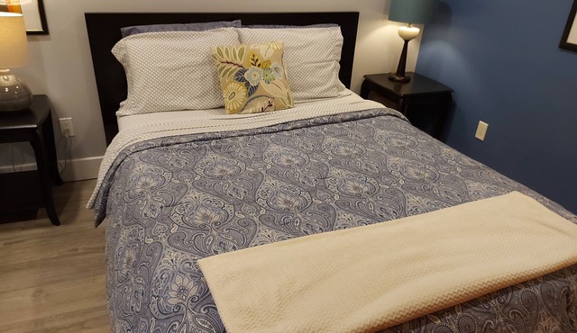 New stylish apartment in century home 5 minutes to everything Downtown Kitchener