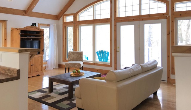 Newly built- Minutes from Beach and Pinery- Access to Outdoor Pool and Pinery