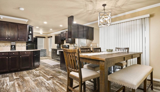 Newly Constructed, Single Level, Open Layout, Walk to Sandy River, 17 Miles to Government Camp in Rhododendron