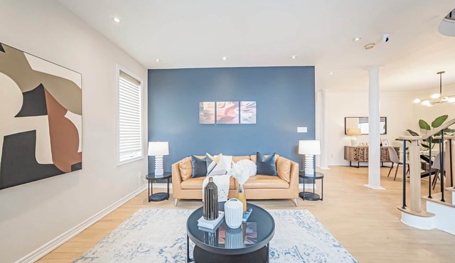 Newly renovated 2-story house with 5 bed rooms and 4 washrooms