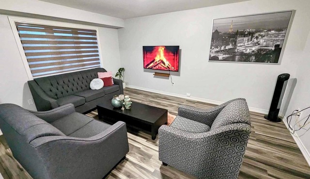 Niagara Getaway 4bdrm, 4bths. 18 min to Falls. 'Isla Paraiso Verde'