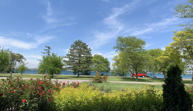 Niagara Riverview&Private pool &Hot Tub